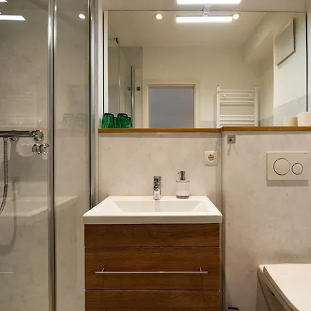 Im Schuh بيت ضيافة