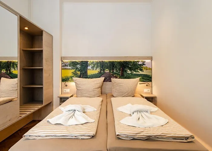 Im Schuh Pensionat Sellin (Rugen)